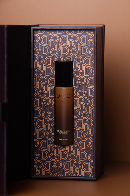 Roll on Oud Essence perfume